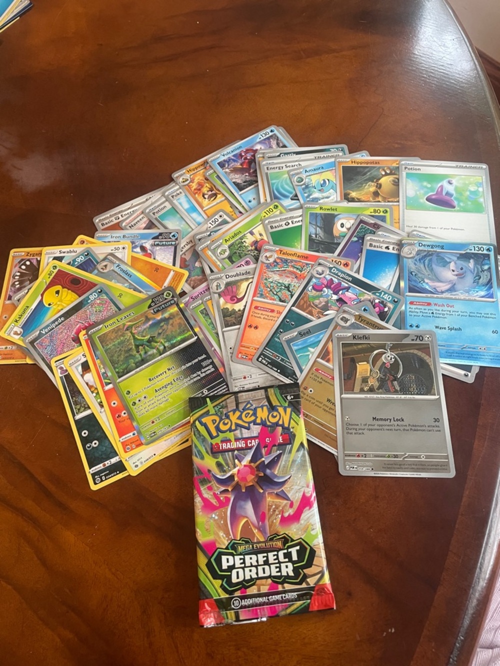 Pokémon Cards Mixed Cards - From the Perfect Order 50 cards